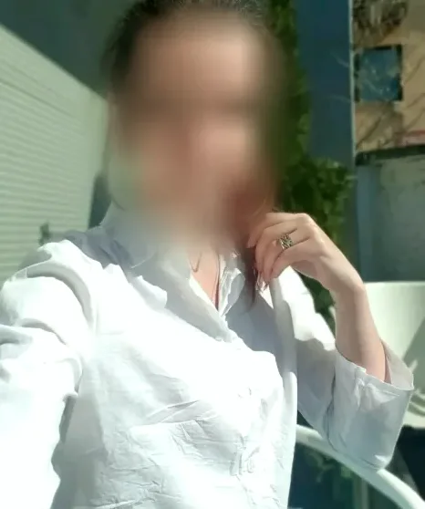 Amalie, 32