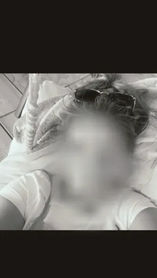 Anna, 39