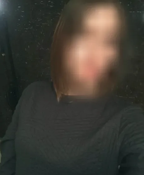 Emma, 24