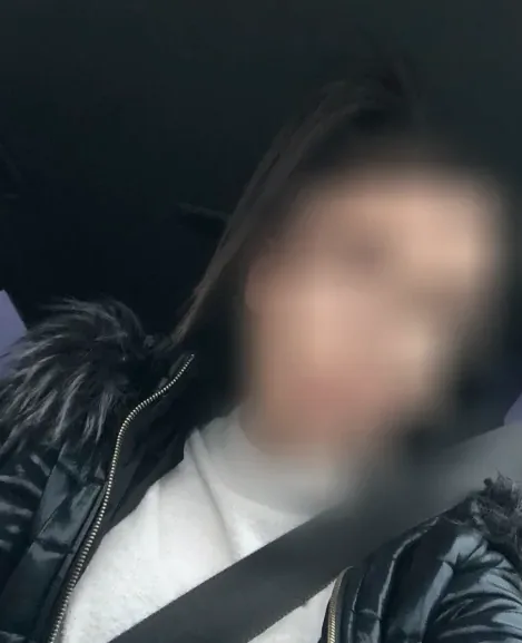 Isabella, 28