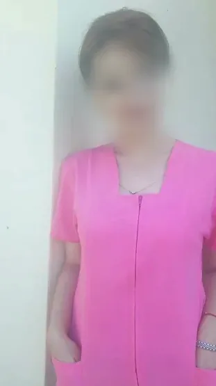 Isabella, 33
