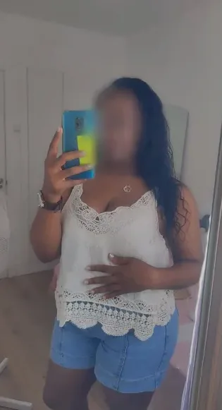 Josefine, 34