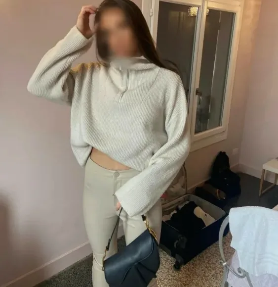 Jovana, 27