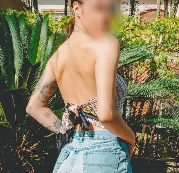 Mariam, 29