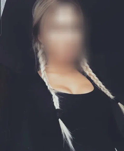 Mathilde, 26