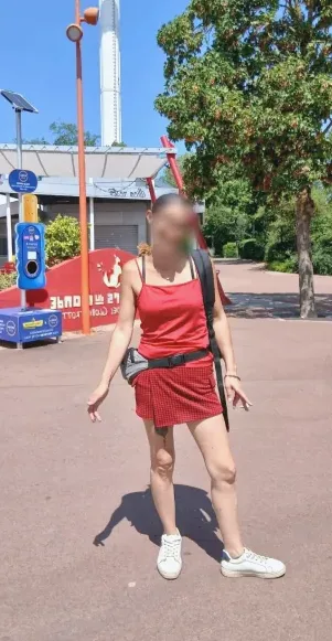 Rosa, 39