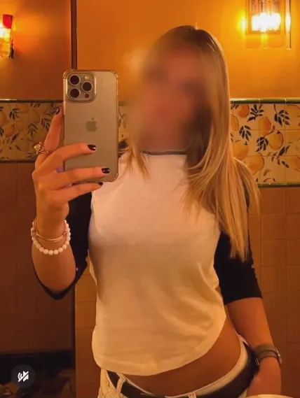 Sara, 29