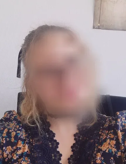 Signe, 32