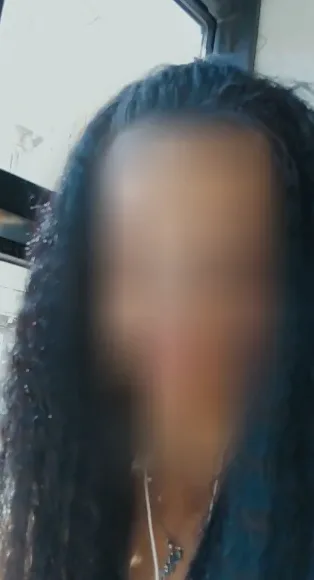 Simone, 30