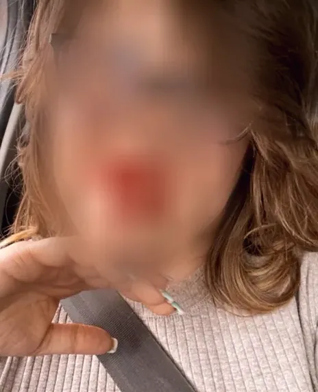 Tilde, 38
