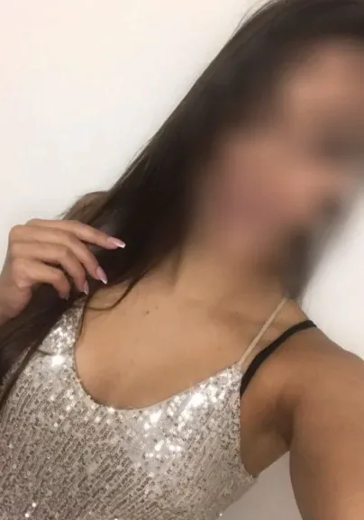 Yasmin, 24